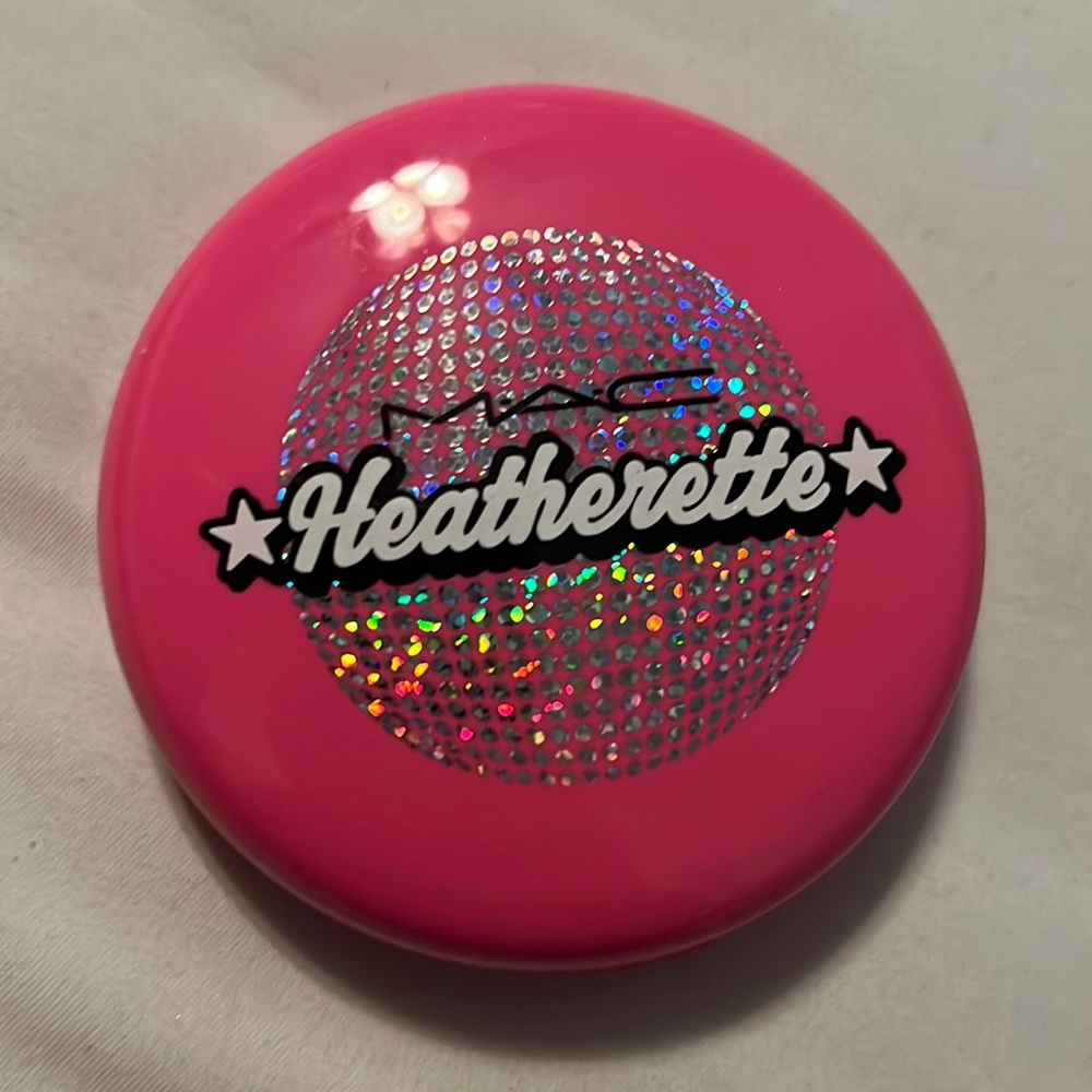 MAC cosmetics Heatherette collection beauty powder in Alpha Girl - Limited Ed